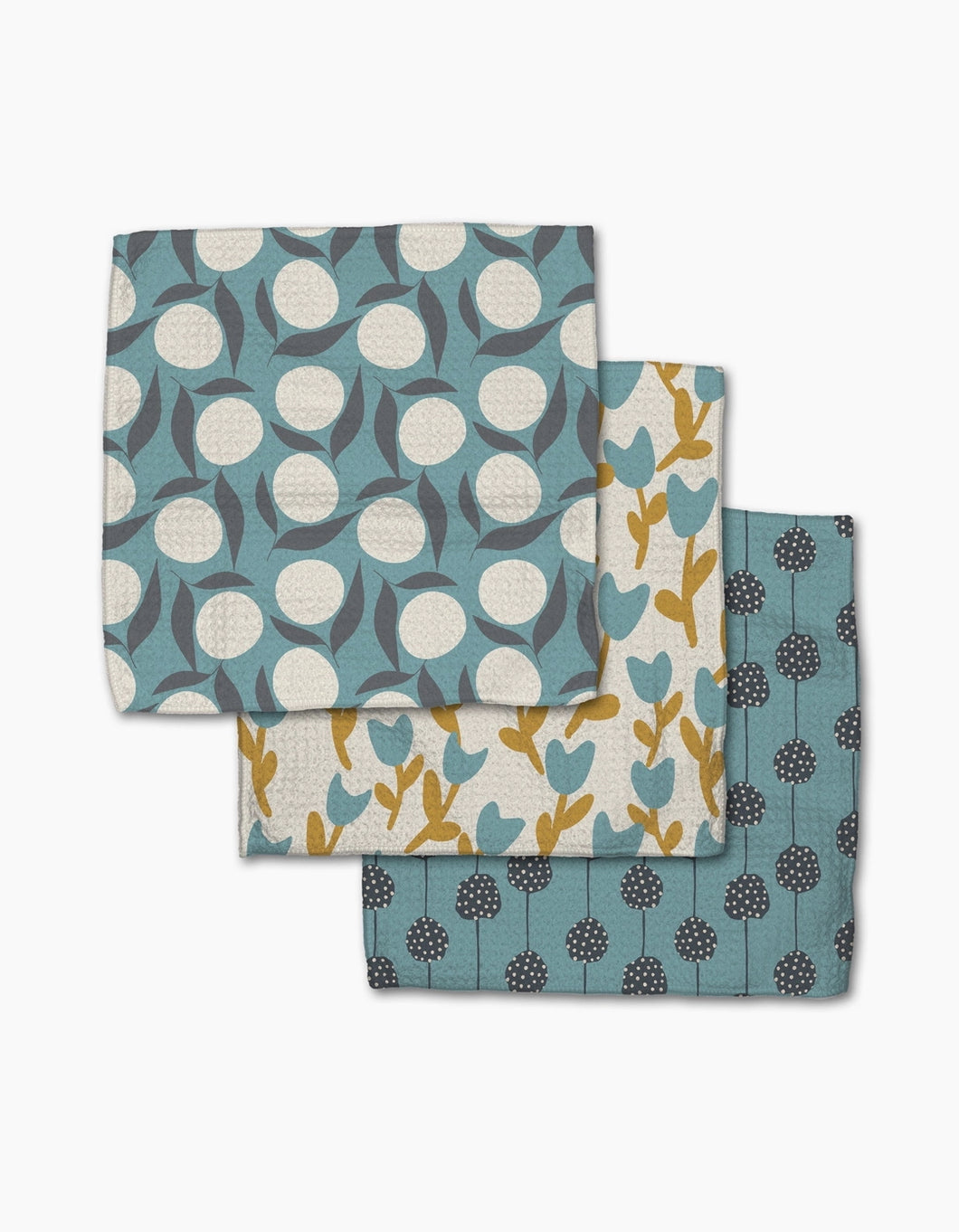 Geometry Dishcloth: Polka Dot Blooms